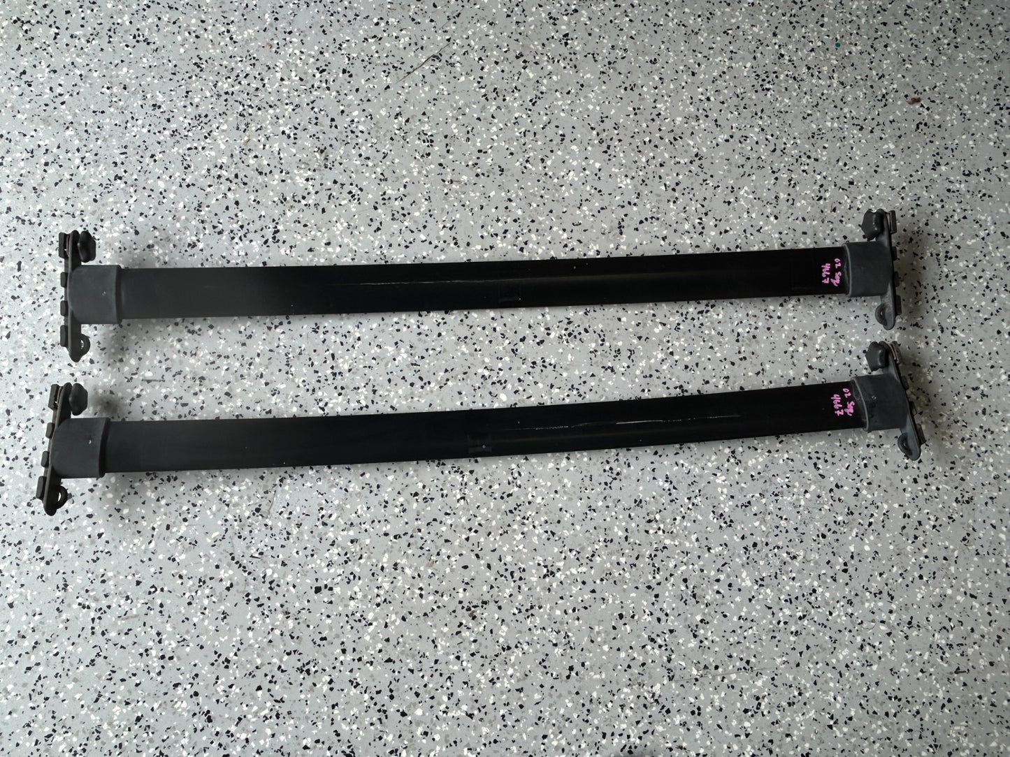 2001-2004 Toyota Sequoia Roof Rack Cross Bar Bars Set OEM 63409-0C010