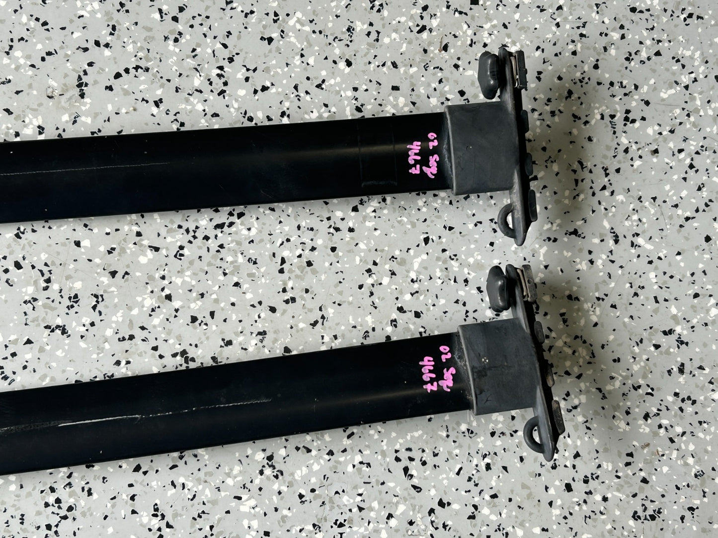 2001-2004 Toyota Sequoia Roof Rack Cross Bar Bars Set OEM 63409-0C010