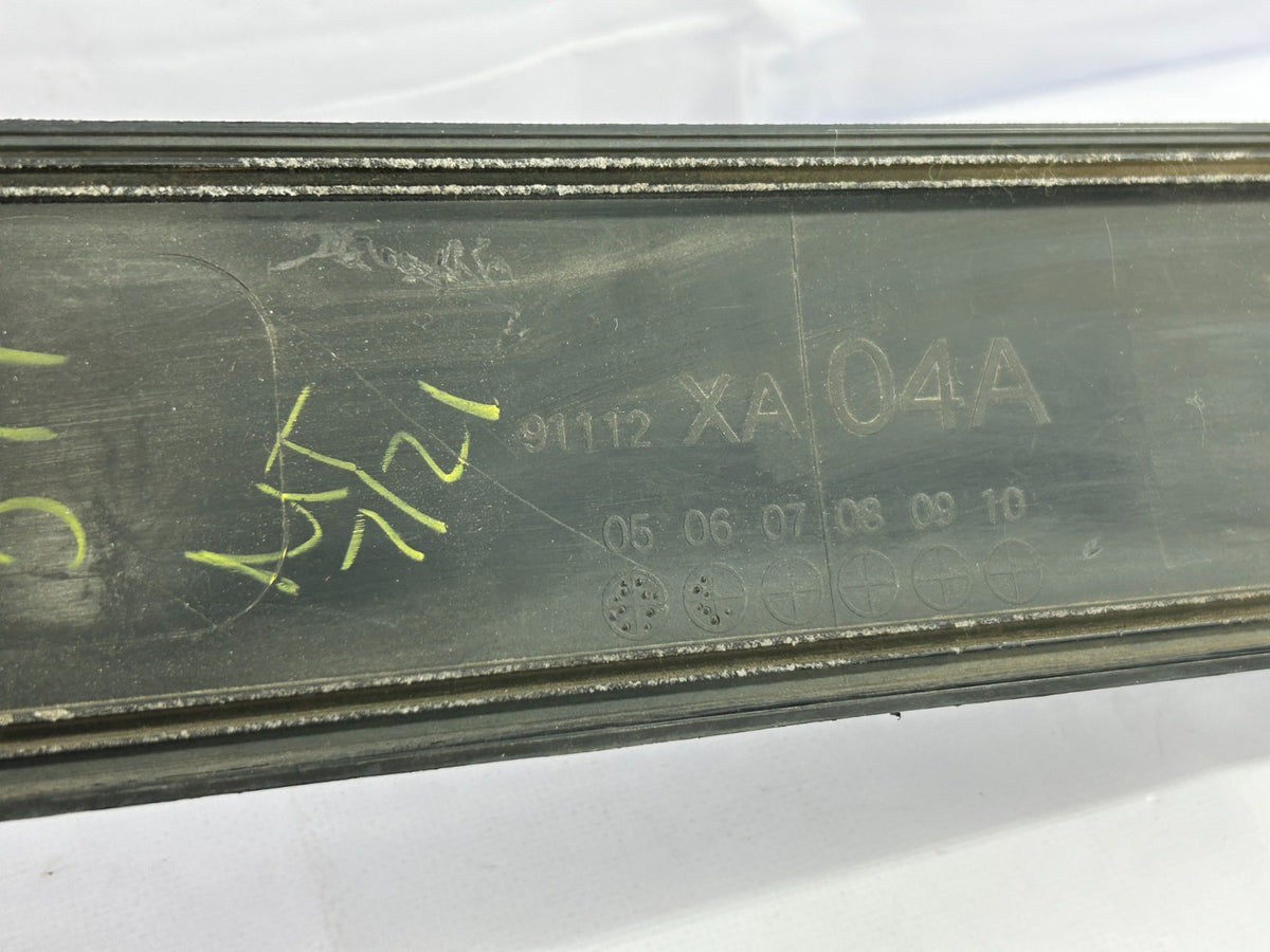 06-14 Subaru Tribeca Front Right Passenger Side Door Molding Trim OEM 91112XA04A