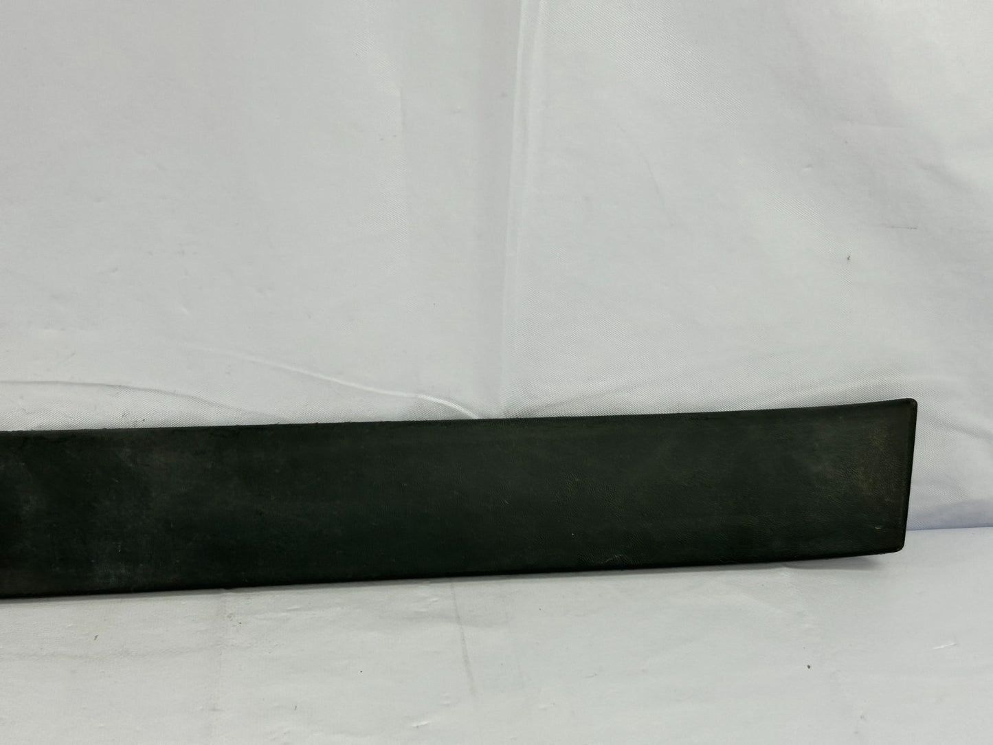 06-14 Subaru Tribeca Front Right Passenger Side Door Trim Molding OEM 91112XA04A