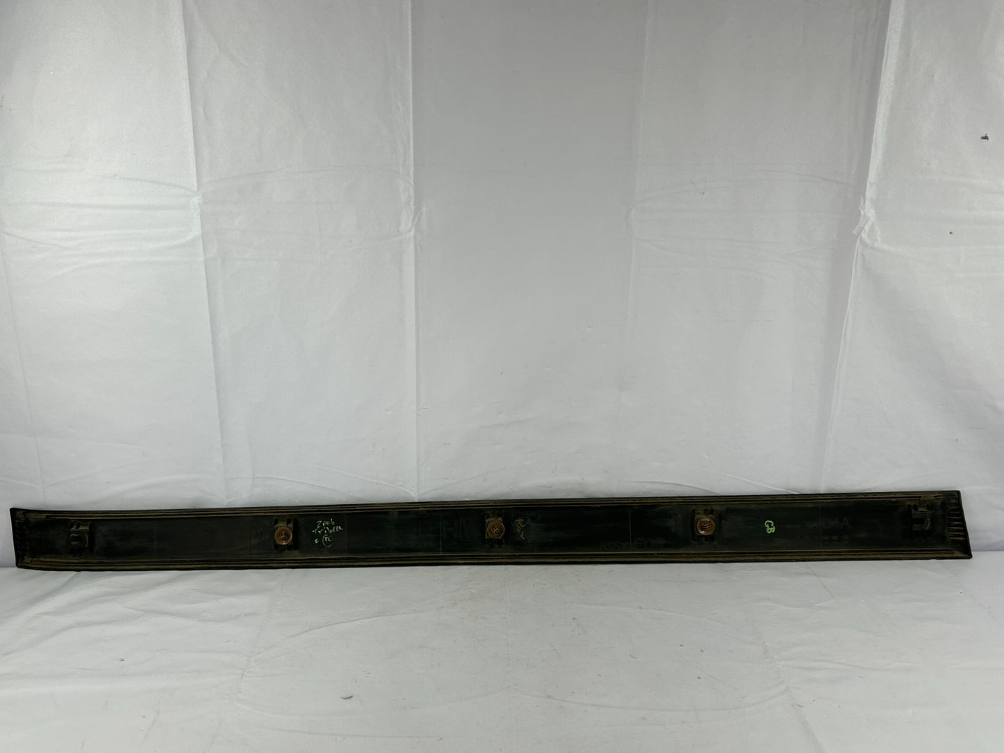 06-14 Subaru Tribeca Front Right Passenger Side Door Trim Molding OEM 91112XA04A