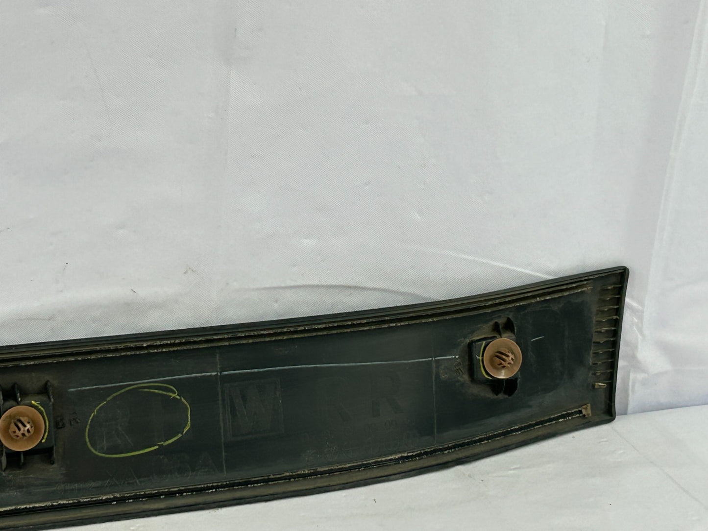 06-14 Subaru Tribeca Rear Right Passenger Side Door Trim Molding OEM 91112XA06A