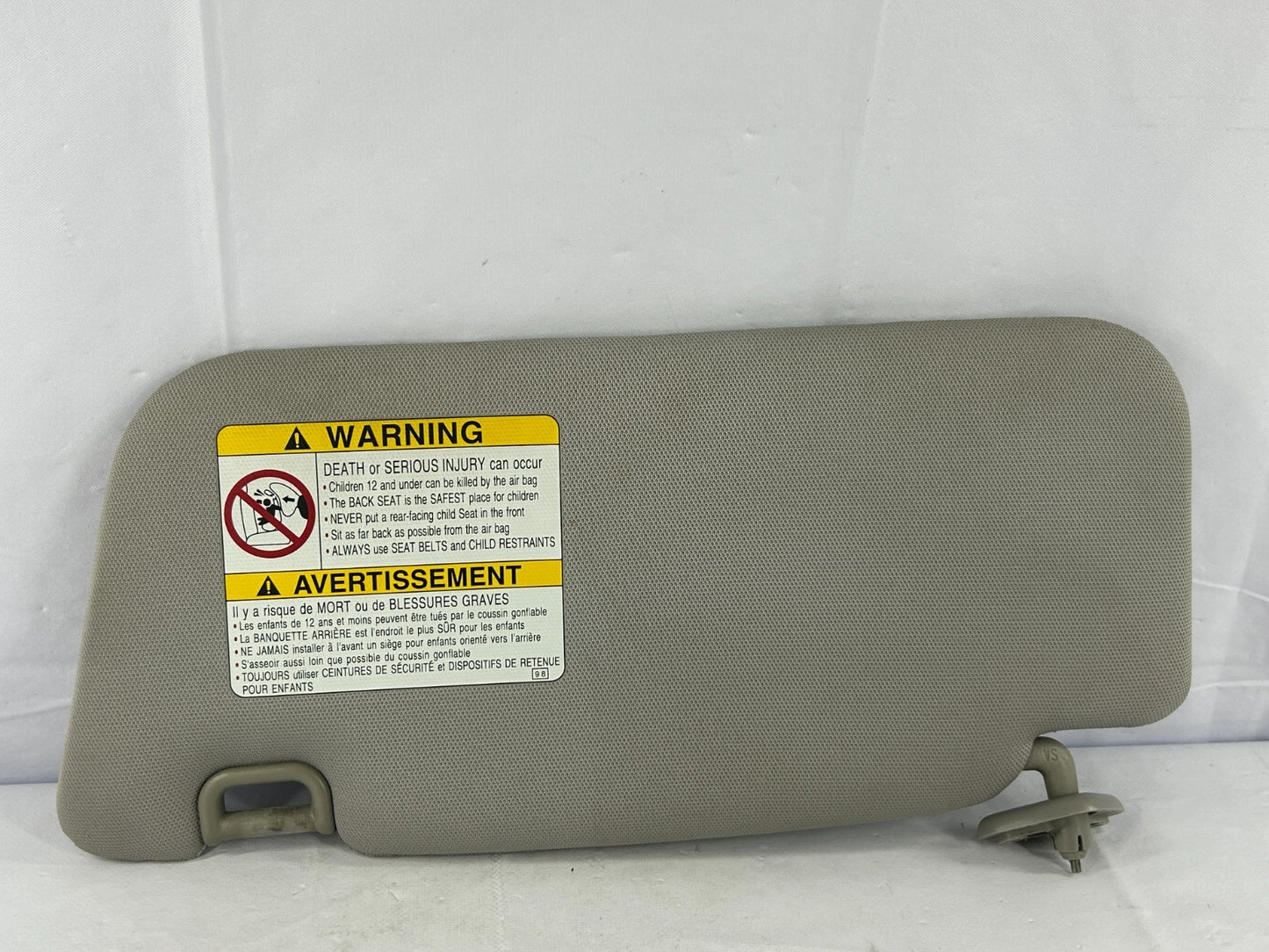 2003-2005 Subaru Forester Right Passenger Side Sun Visor Gray OEM 92011SA202NE