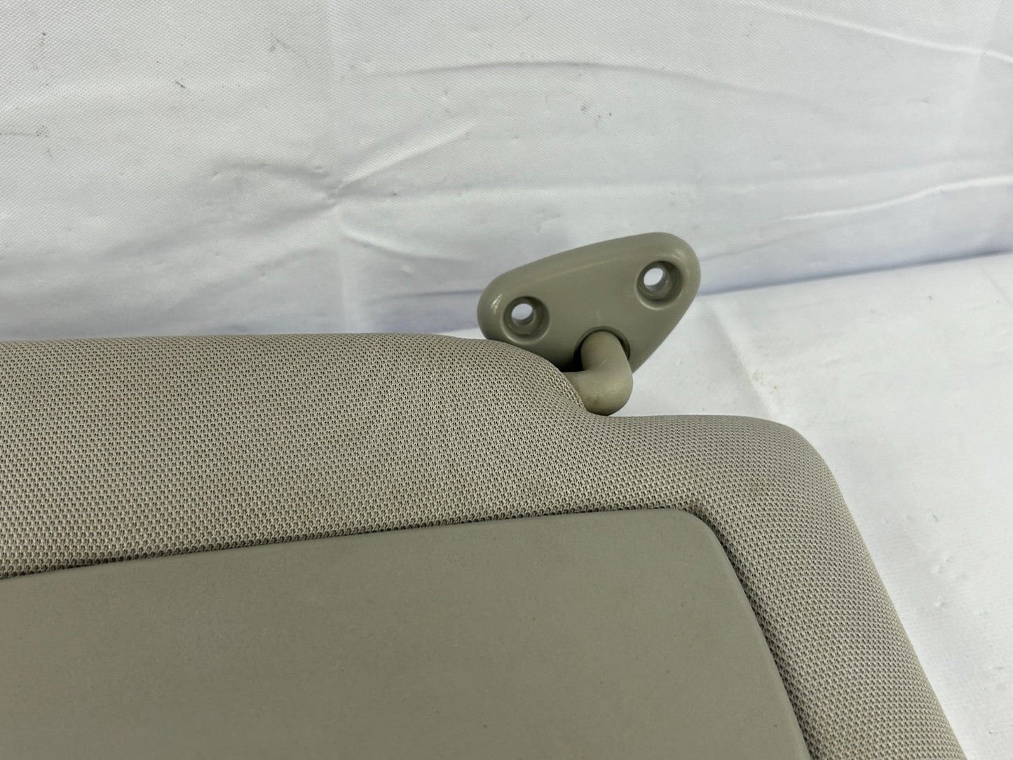 2003-2005 Subaru Forester Right Passenger Side Sun Visor Gray OEM 92011SA202NE