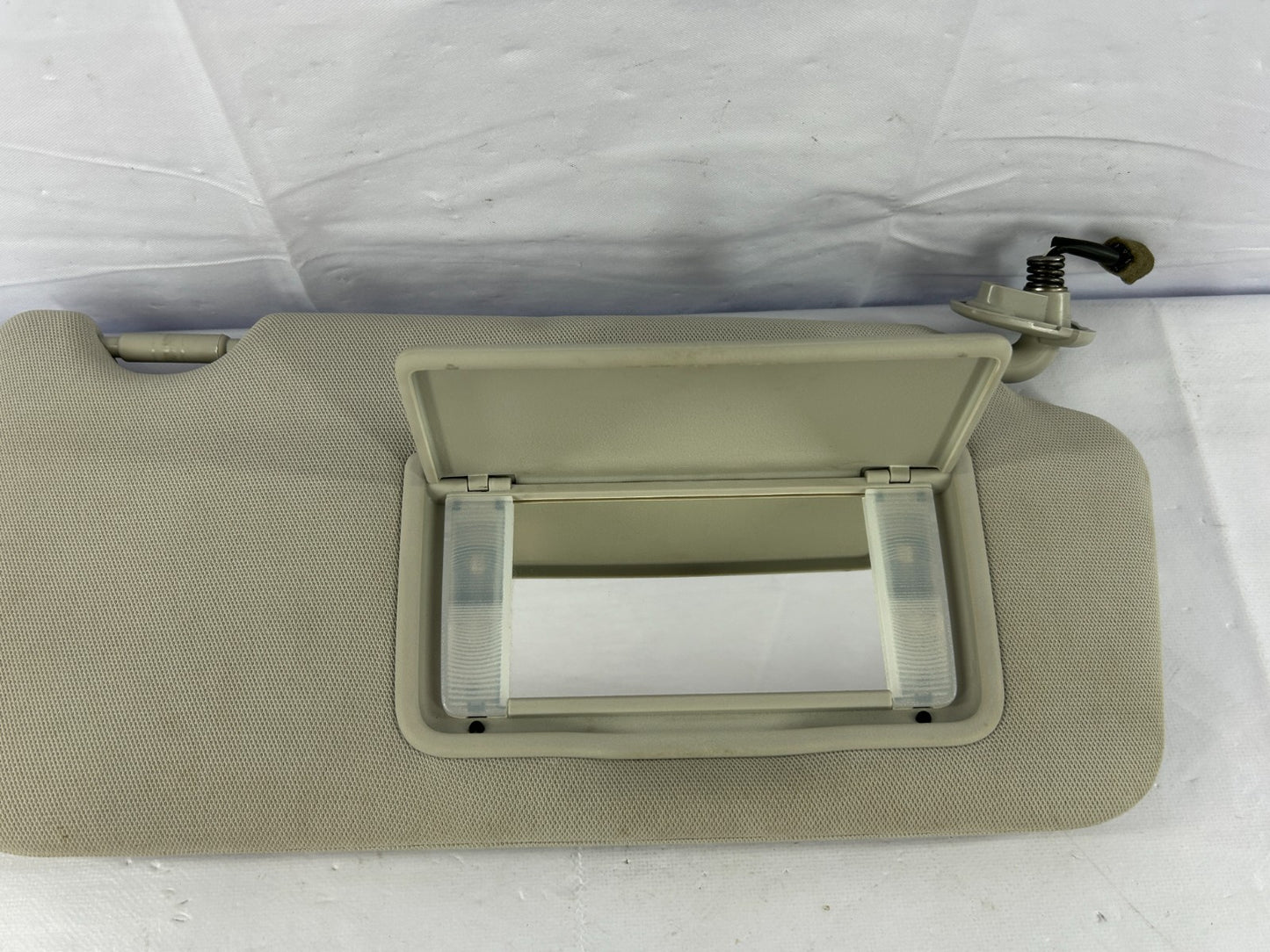 2010-2014 Subaru Legacy Right Passenger Side Sun Visor Gray OEM 92011AJ07AME
