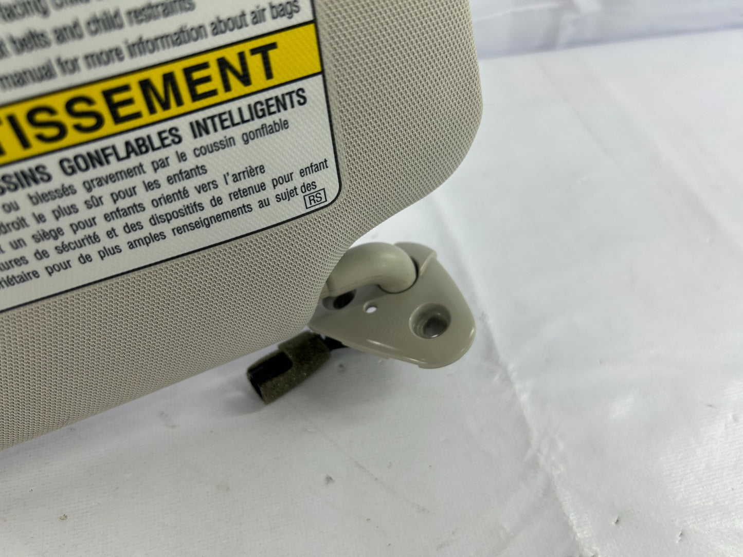 2010-2014 Subaru Legacy Right Passenger Side Sun Visor Gray OEM 92011AJ07AME