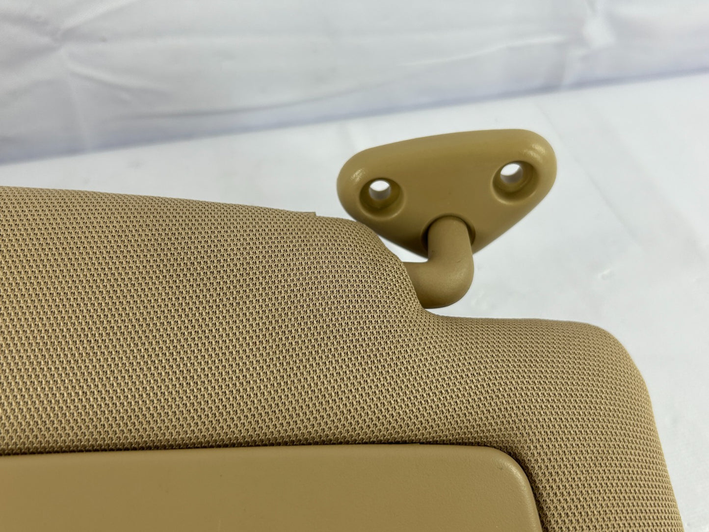 2003-2005 Subaru Forester Right Passenger Side Sun Visor Beige OEM 92011SA202ES