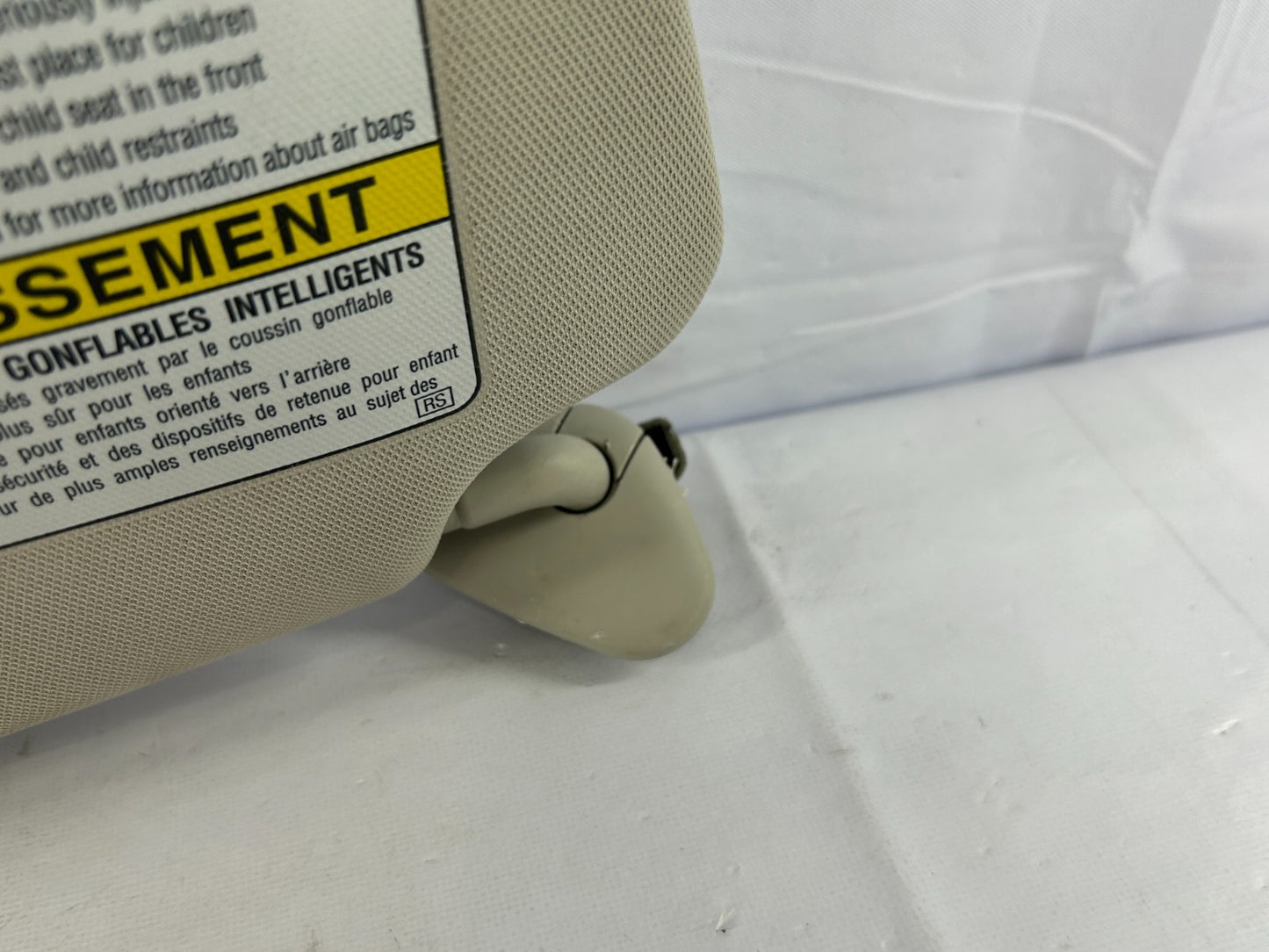 2010-2014 Subaru Legacy Right Passenger Side Sun Visor Gray OEM 92011AJ07AME