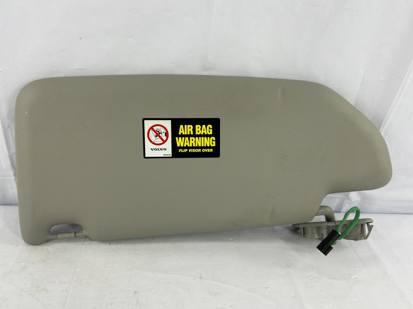 2003-2004 Volvo XC70 Right Passenger Side Sun Visor Gray OEM 39966760