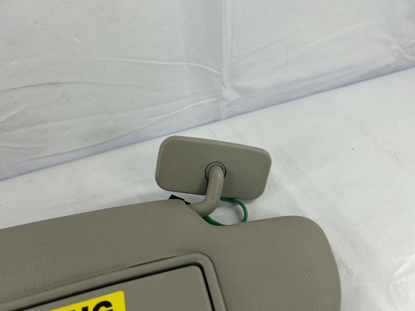 2003-2004 Volvo XC70 Right Passenger Side Sun Visor Gray OEM 39966760