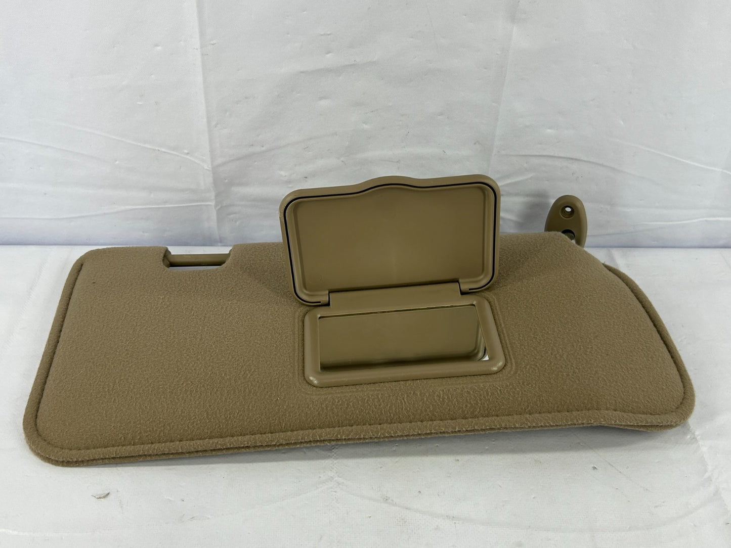 2001-2004 Mazda Tribute Front Right Side Sun Visor W/ Mirror OEM 268-10449AR