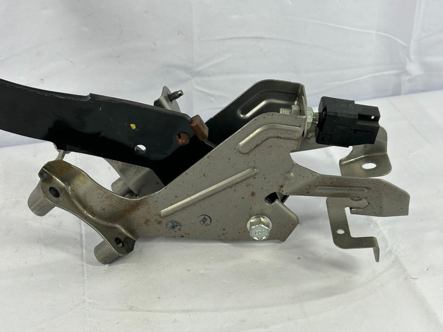 2010-2014 Subaru Outback Brake Pedal LAC Arm Assembly OEM 36012AJ09A