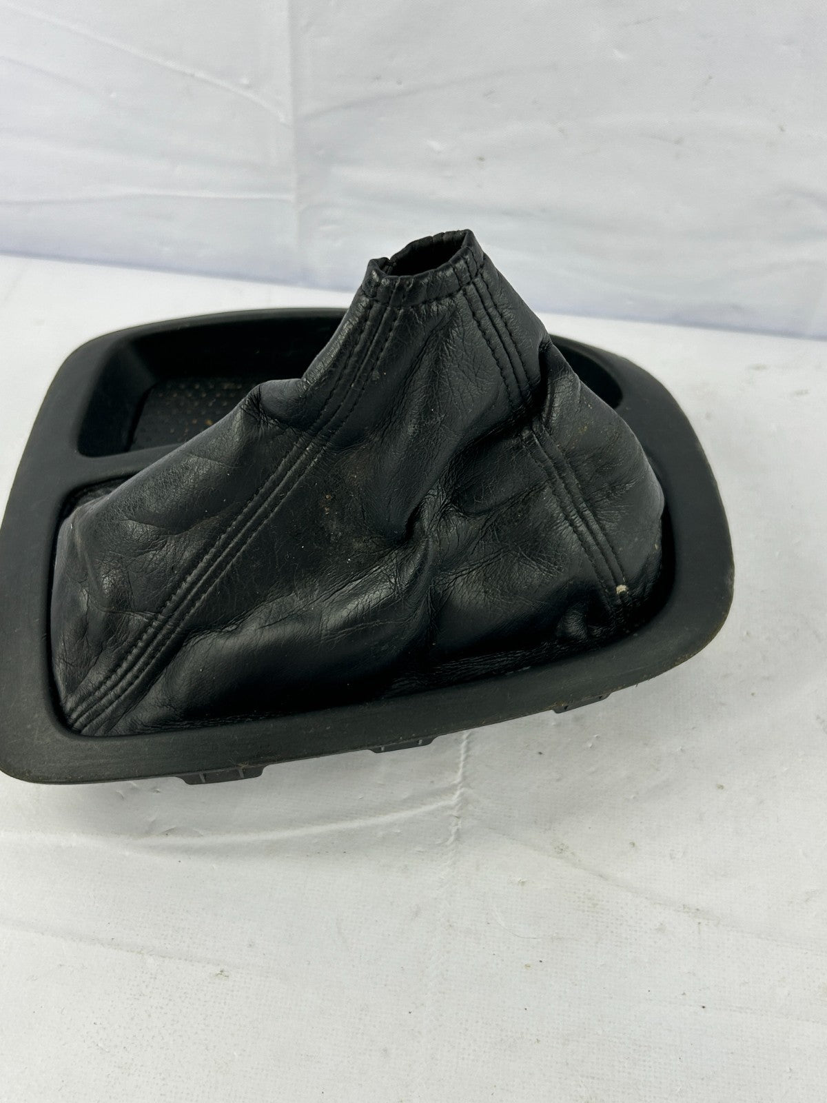 2001-2004 Toyota Sequoia Transfer Case Shifter Boot with Tray OEM 58808-0C010