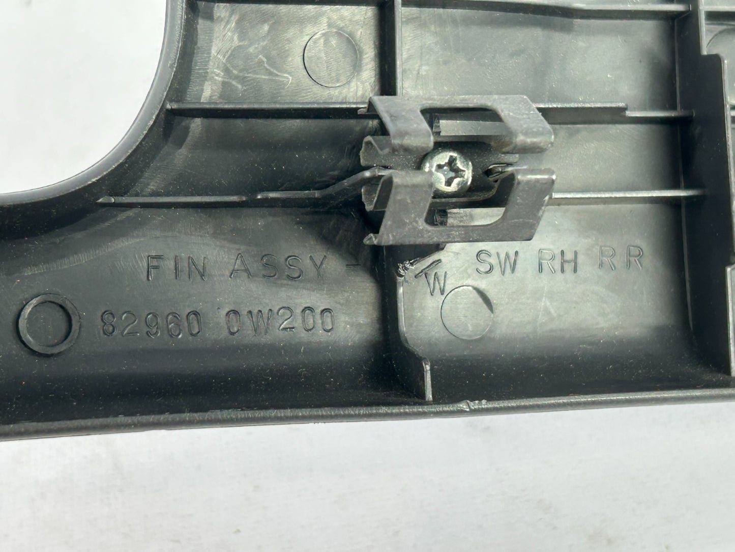 96-99 Nissan Pathfinder Rear Right Power Window Switch Finisher OEM 82960-0W200