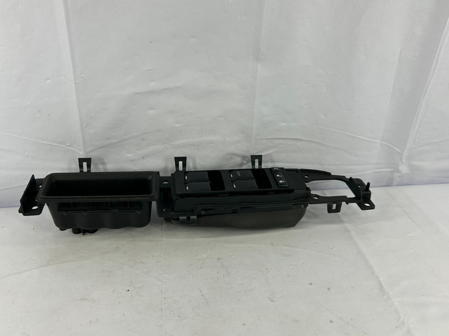 2011-2017 Jeep Patriot Front Left Side Door Window Control Switch OEM 4602780AD
