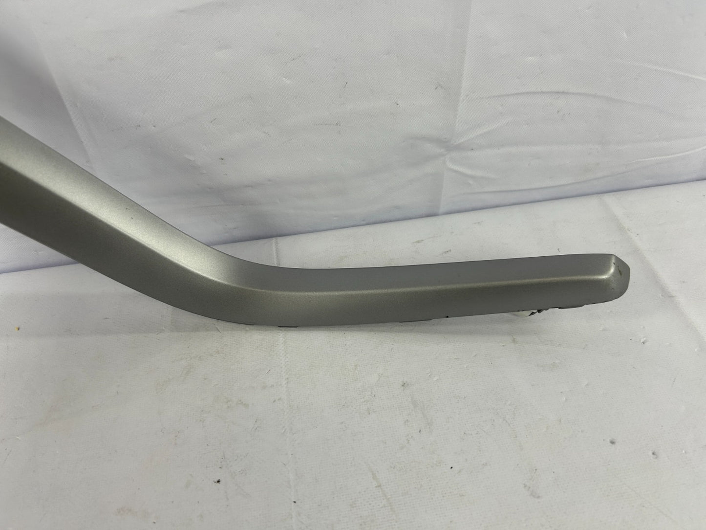 2006-2009 Suzuki Grand Vitara Left Side Center Console Trim Bezel OEM 73862-65J0