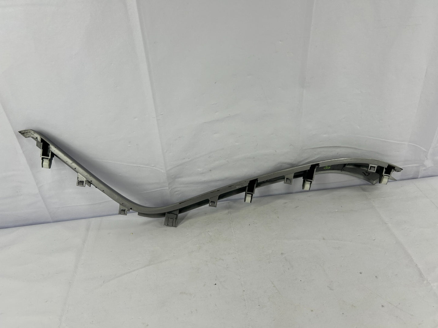 2006-2009 Suzuki Grand Vitara Left Side Center Console Trim Bezel OEM 73862-65J0