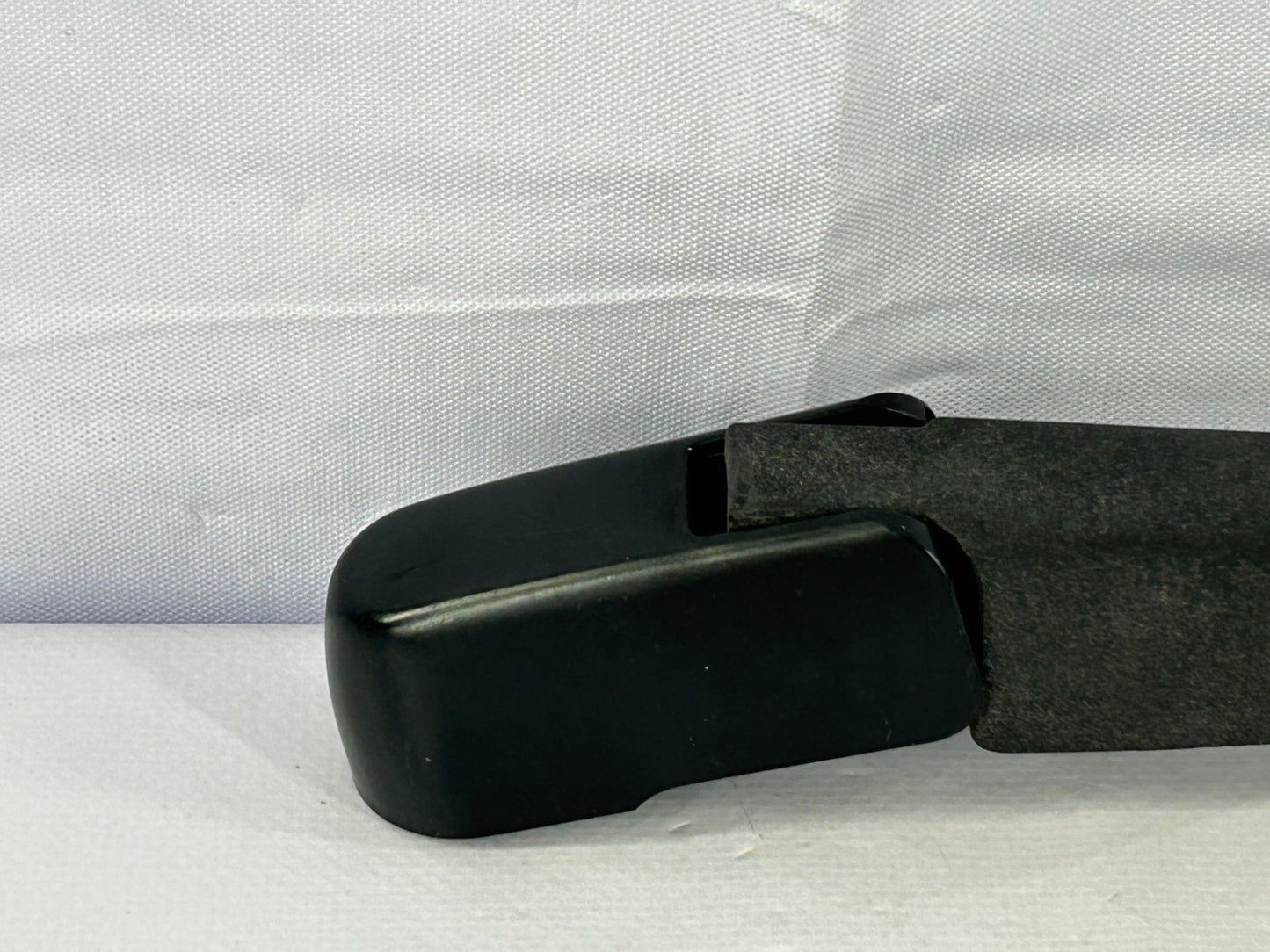 2005-2007 Subaru Outback Rear Window Wiper Arm OEM 86532AG09B