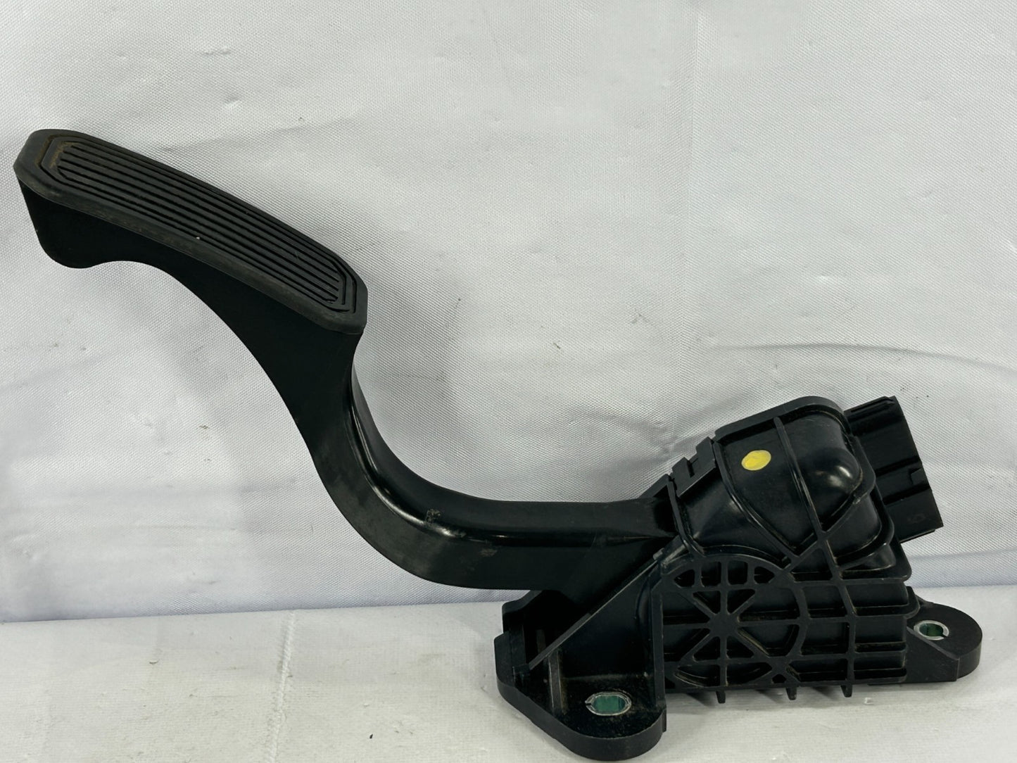 2004-2010 Toyota Sienna Accelerator Gas Pedal Assembly OEM 78120-08020