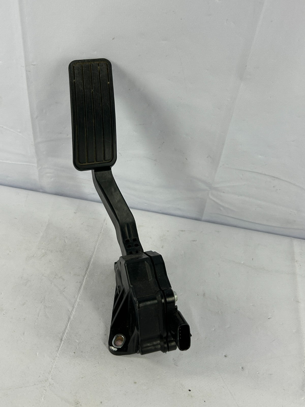 2014-2016 Subaru Forester Accelerator Gas Pedal Assembly OEM 36010FJ010