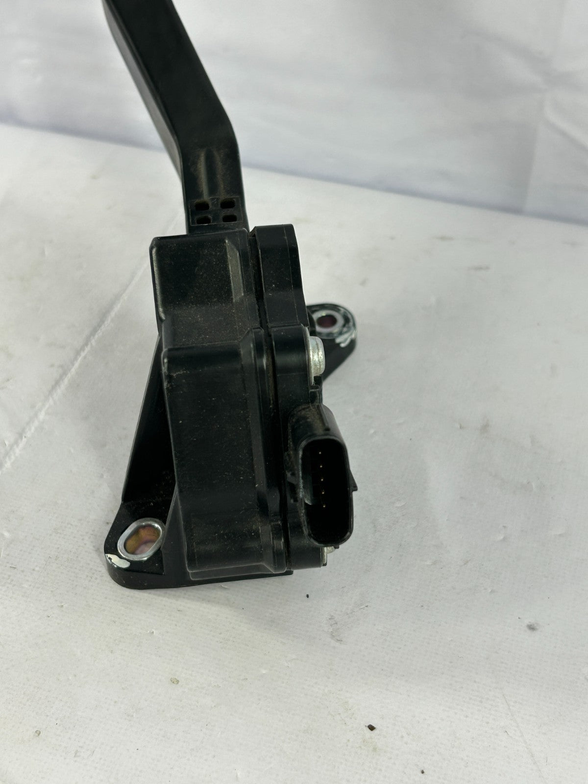 2014-2016 Subaru Forester Accelerator Gas Pedal Assembly OEM 36010FJ010