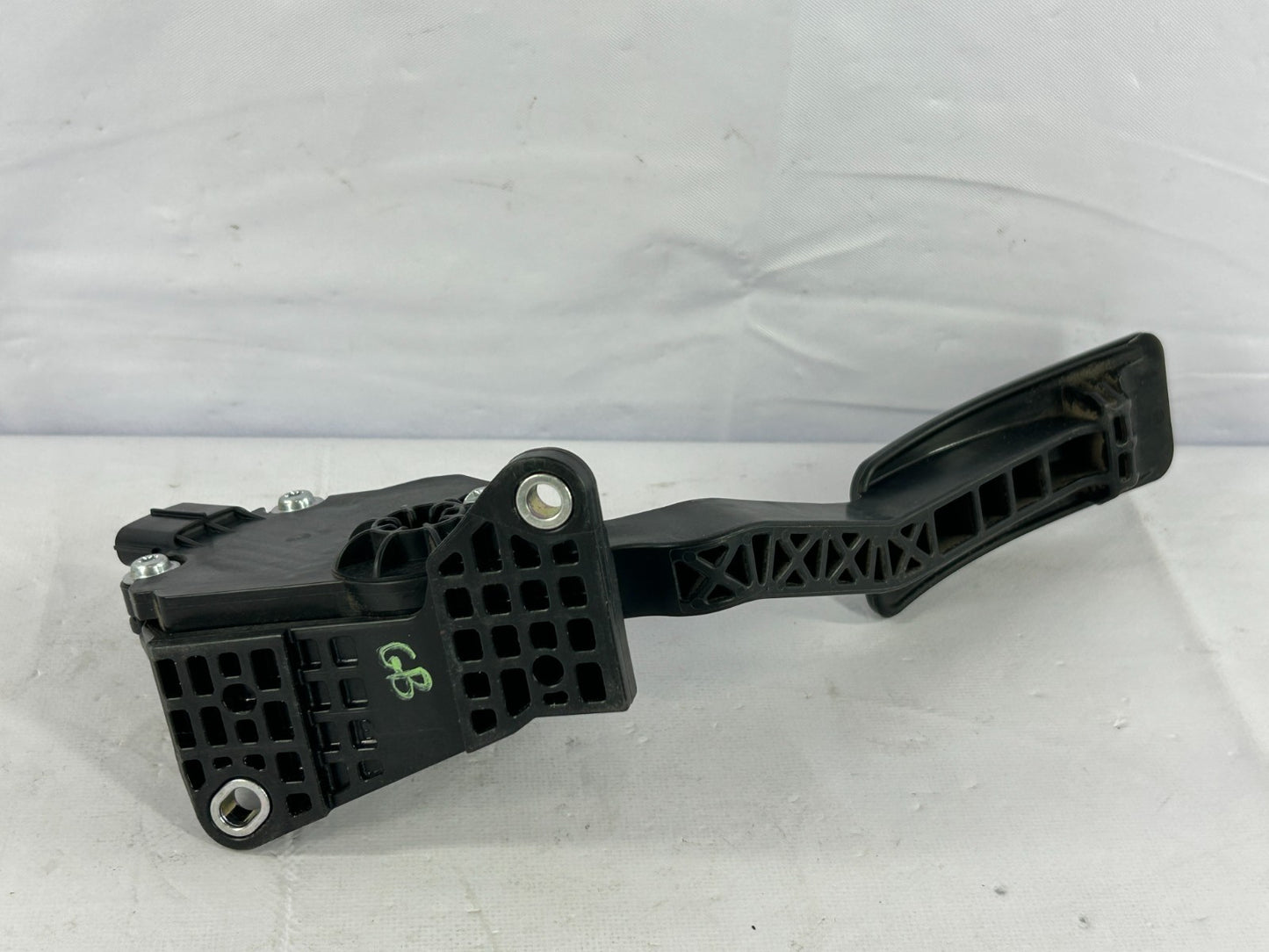 2014-2016 Subaru Forester Accelerator Gas Pedal Assembly OEM 36010FJ010
