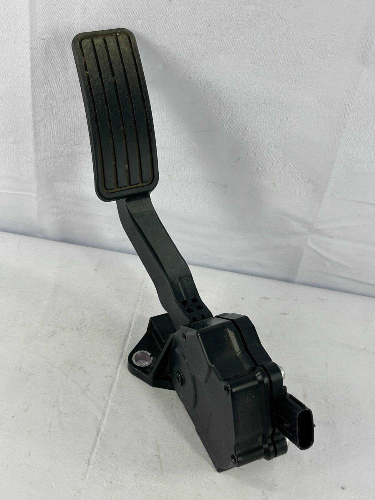 2007-2014 Subaru Legacy or Outback Accelerator Pedal Assembly OEM 36010AG140