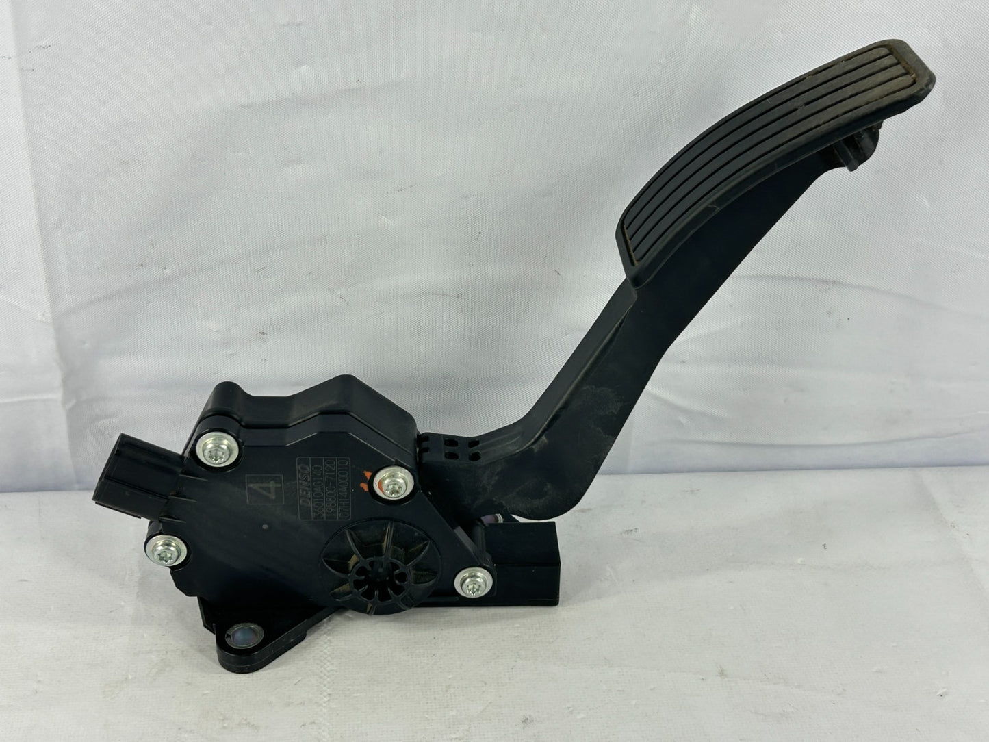 2007-2014 Subaru Legacy or Outback Accelerator Pedal Assembly OEM 36010AG140