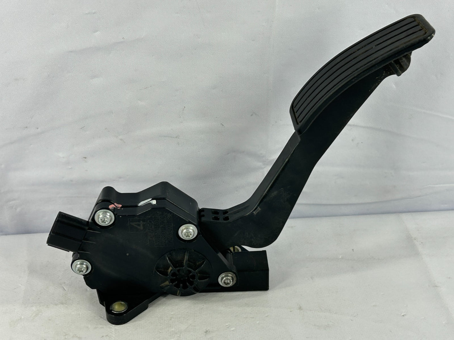 2009-2013 Subaru Forester Gas Accelerator Pedal Assembly OEM 36010AG140