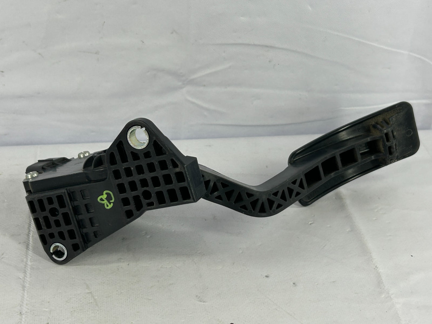 2006-2007 Subaru Impreza Accelerator Pedal Assembly OEM 36010SA060