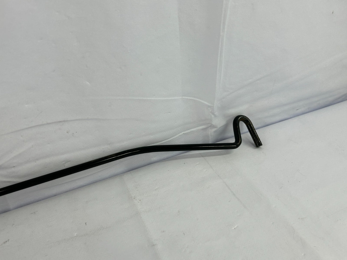2003-2004 Suzuki XL7 Plus Hood Prop Rod Arm Support OEM