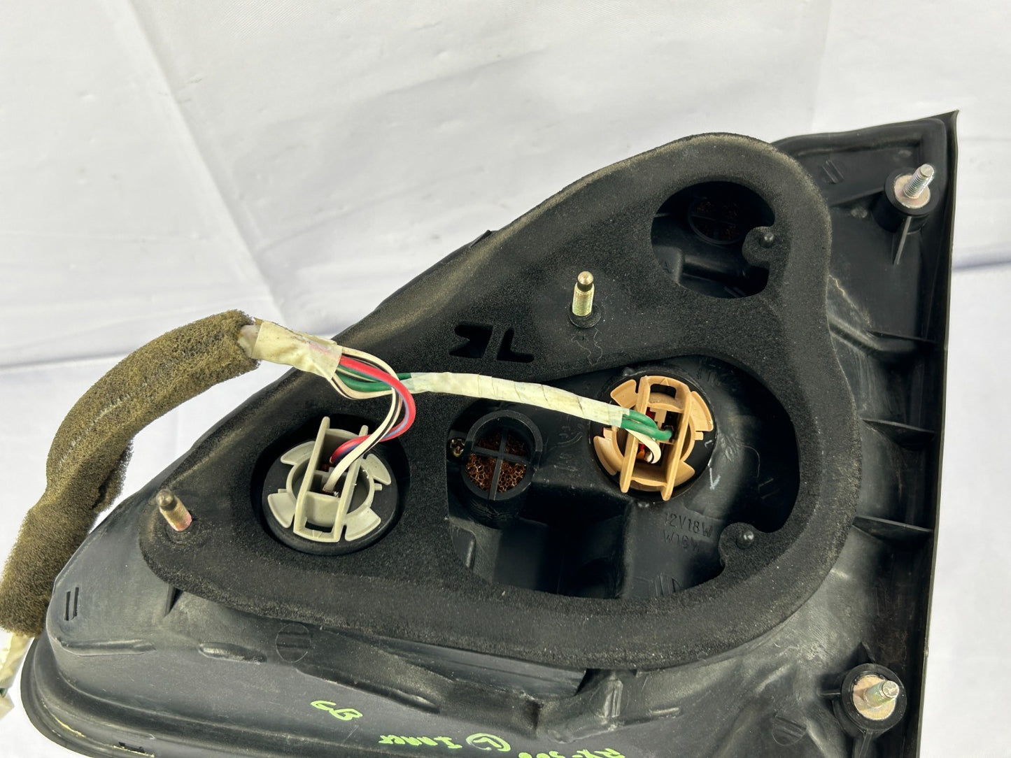 2000-2003 Lexus RX300 Left Inner Tailgate Back-up Lamp Light OEM 81590-48030