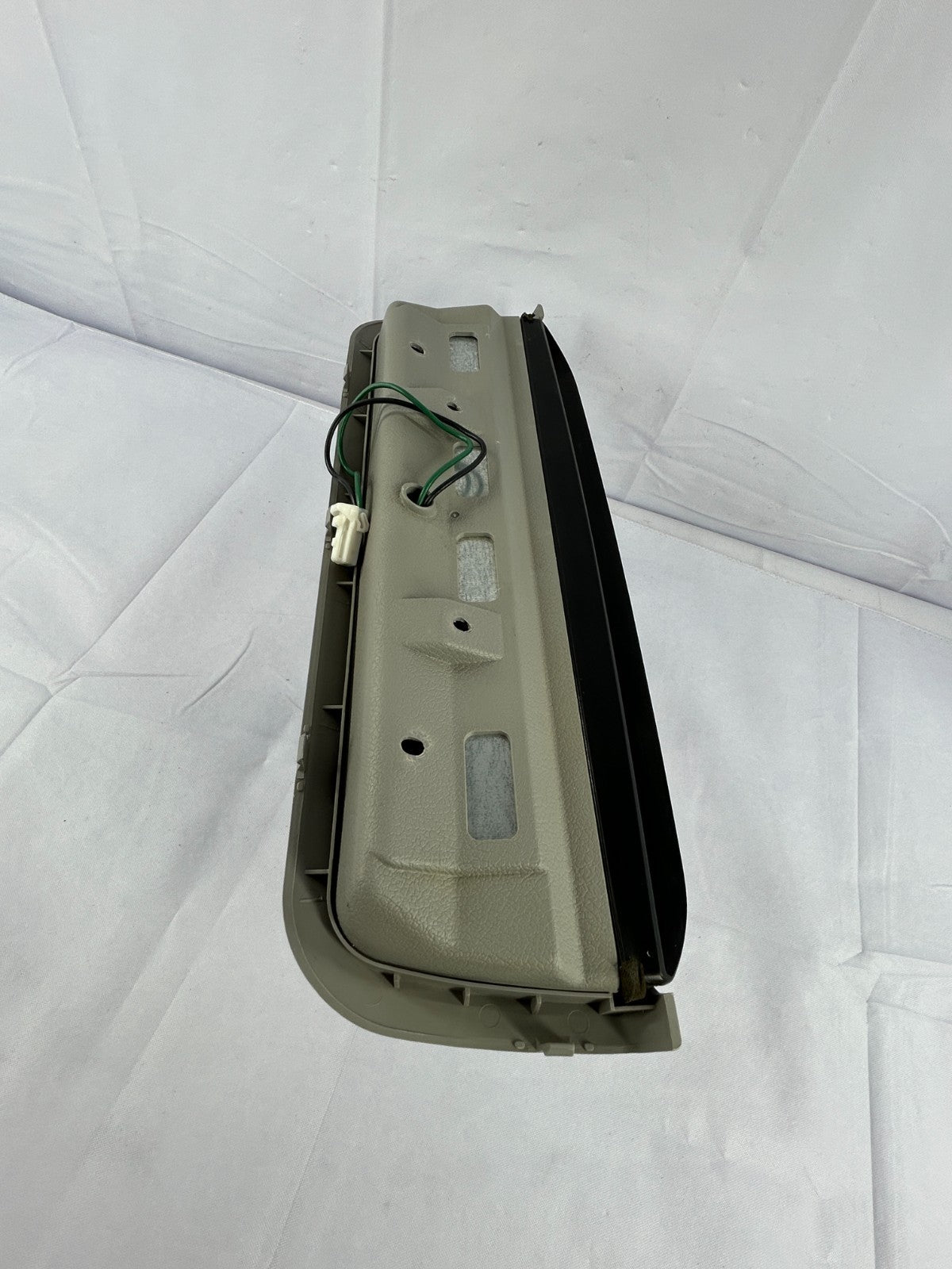 2000-2004 Subaru Outback High Mount Third Brake Light Lamp Gray OEM 84701AE02AGF