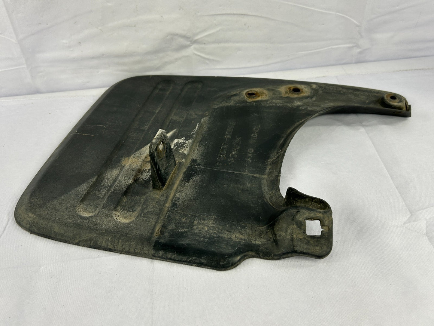 01-07 Toyota Sequoia Rear Left Driver Side Mud Flap Splash Guard OEM 76626-0C030
