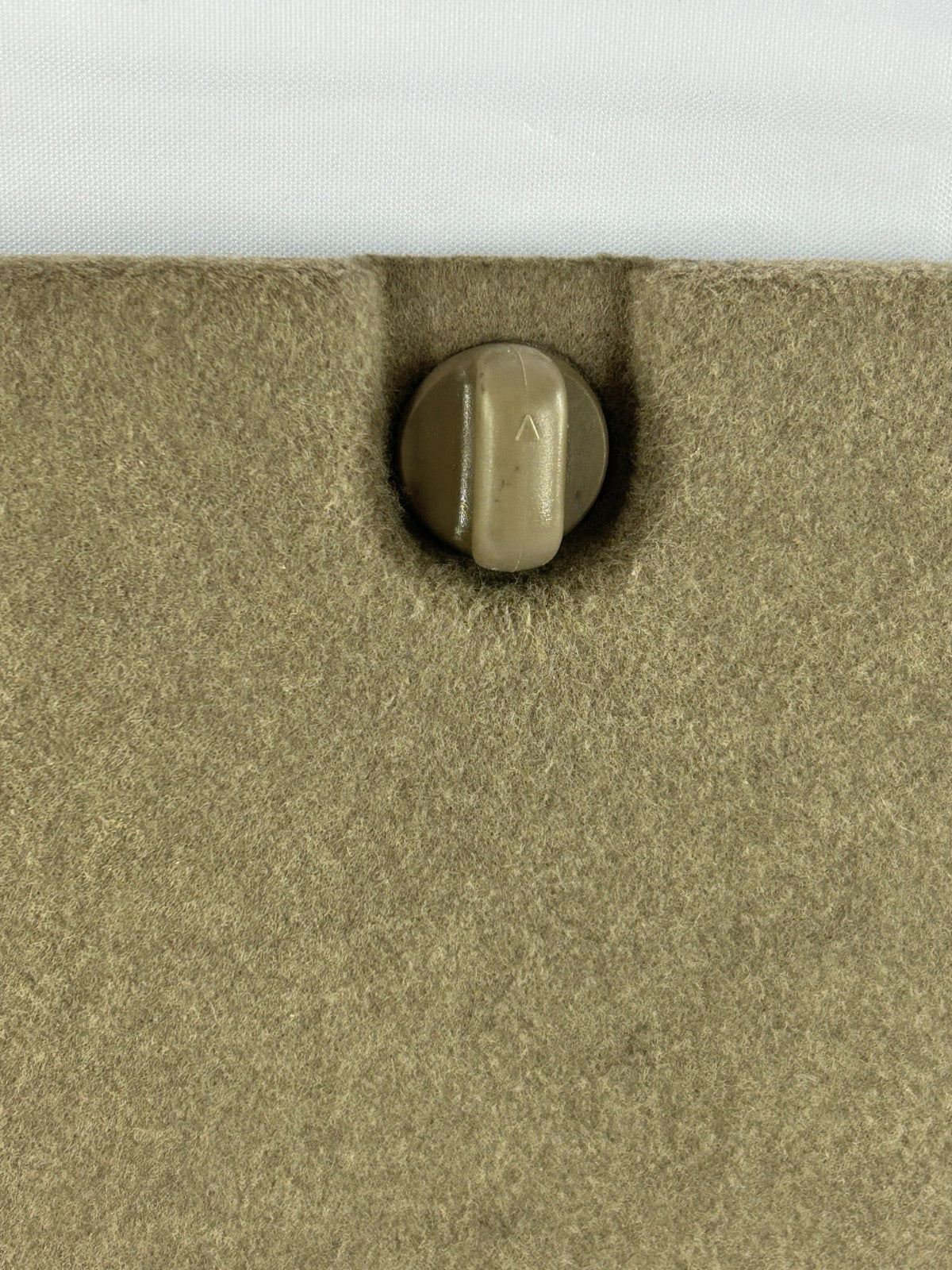 00-04 Subaru Legacy Outback LTD Rear Left Storage Compartment Cover Beige OEM