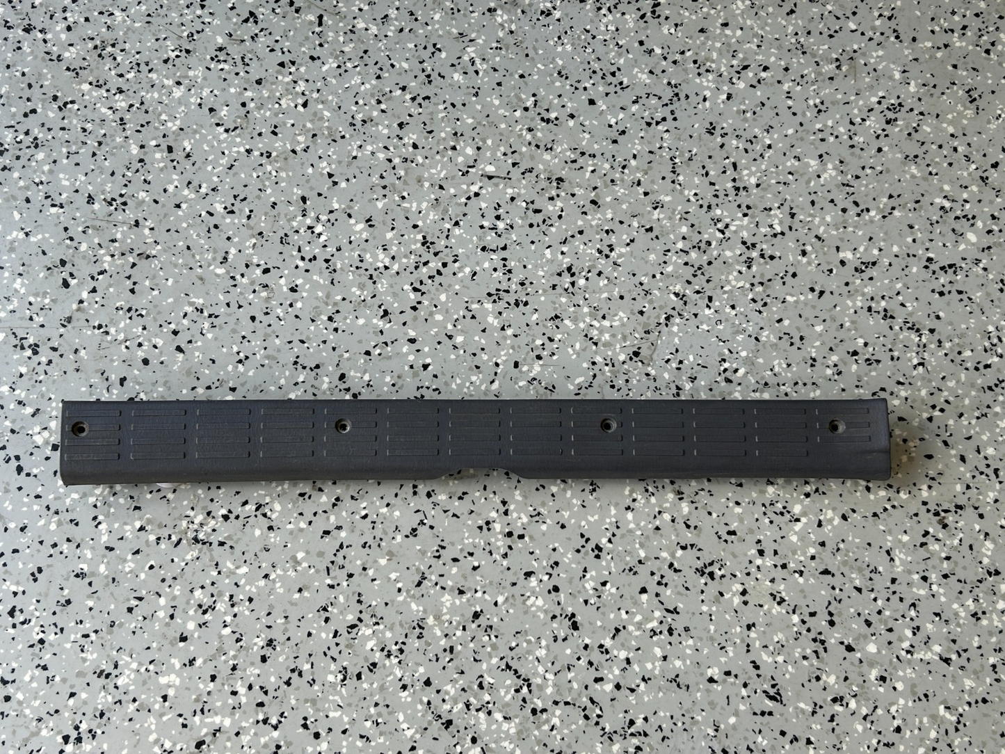 1996-2002 Toyota 4Runner Front Right Passenger Door Sill Scuff Plate Trim OEM