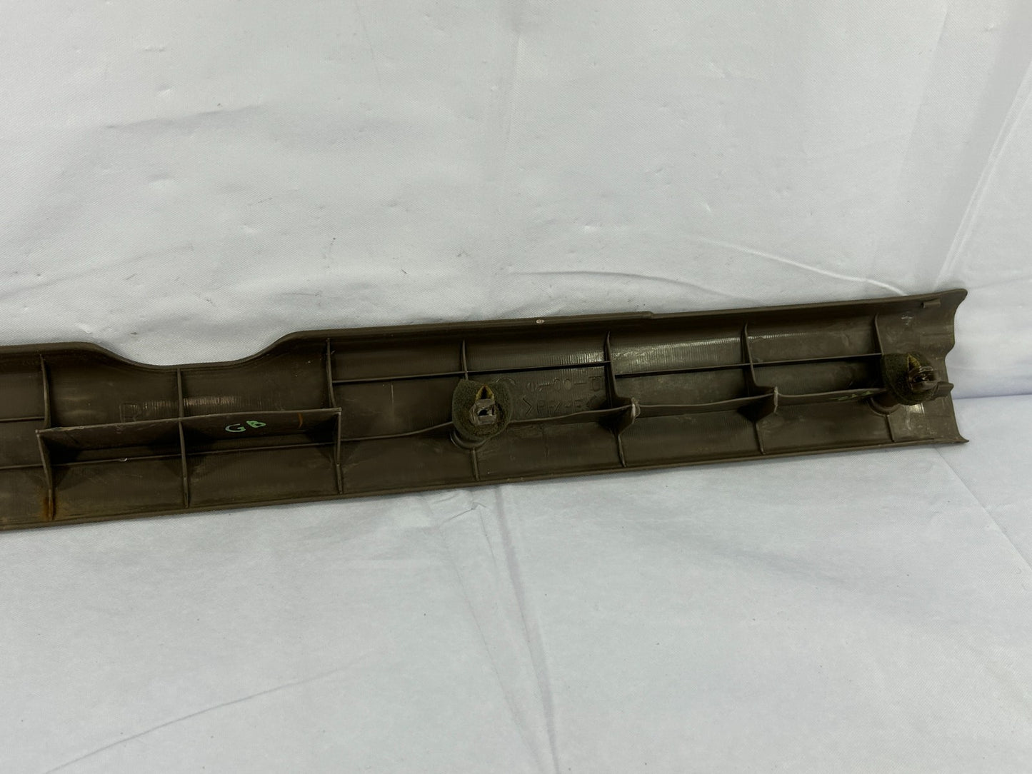 1996-2002 Toyota 4Runner Front Right Passenger Door Sill Scuff Plate Trim OEM