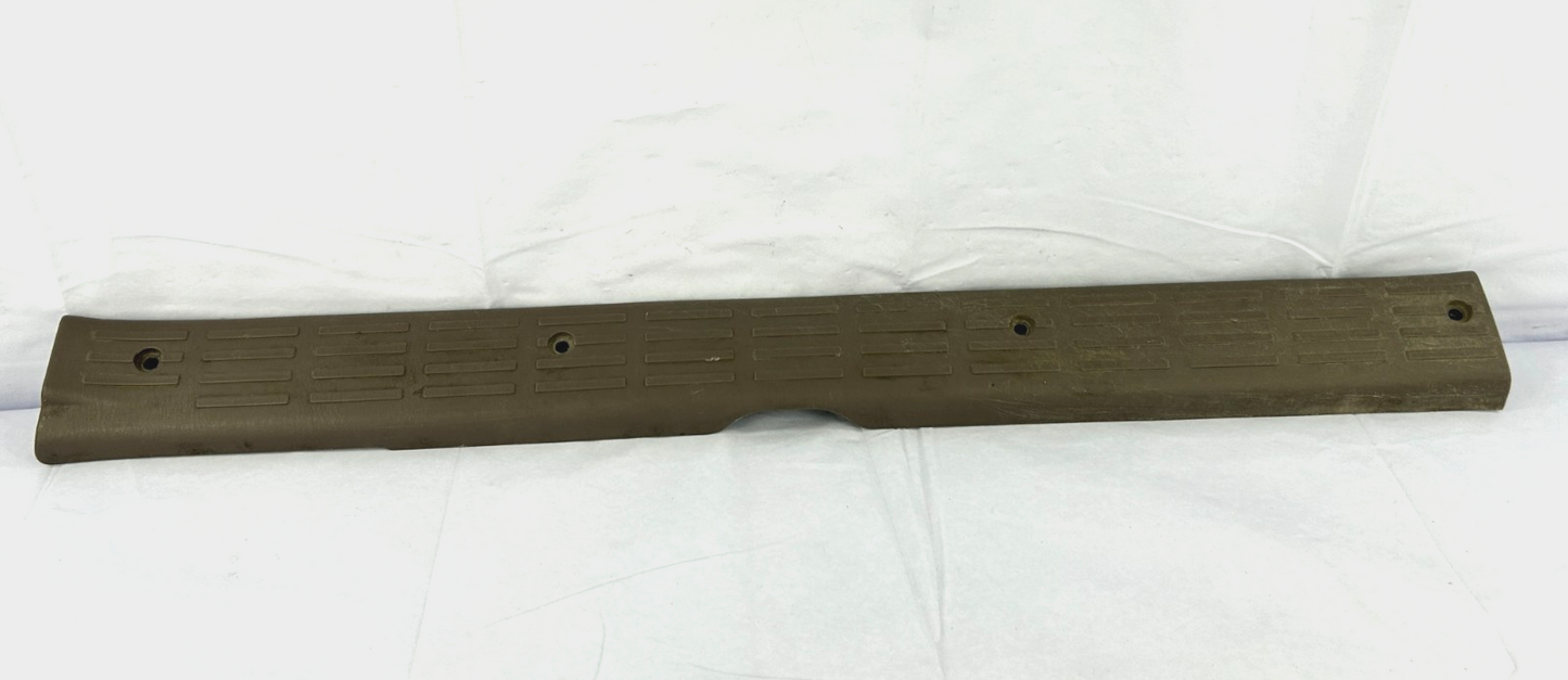 96-02 Toyota 4Runner SR5 Front Left Driver Side Door Sill Scuff Plate Trim OEM