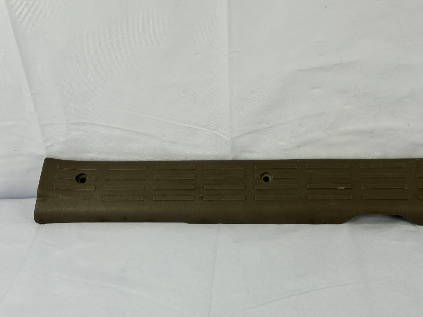 96-02 Toyota 4Runner SR5 Front Left Driver Side Door Sill Scuff Plate Trim OEM