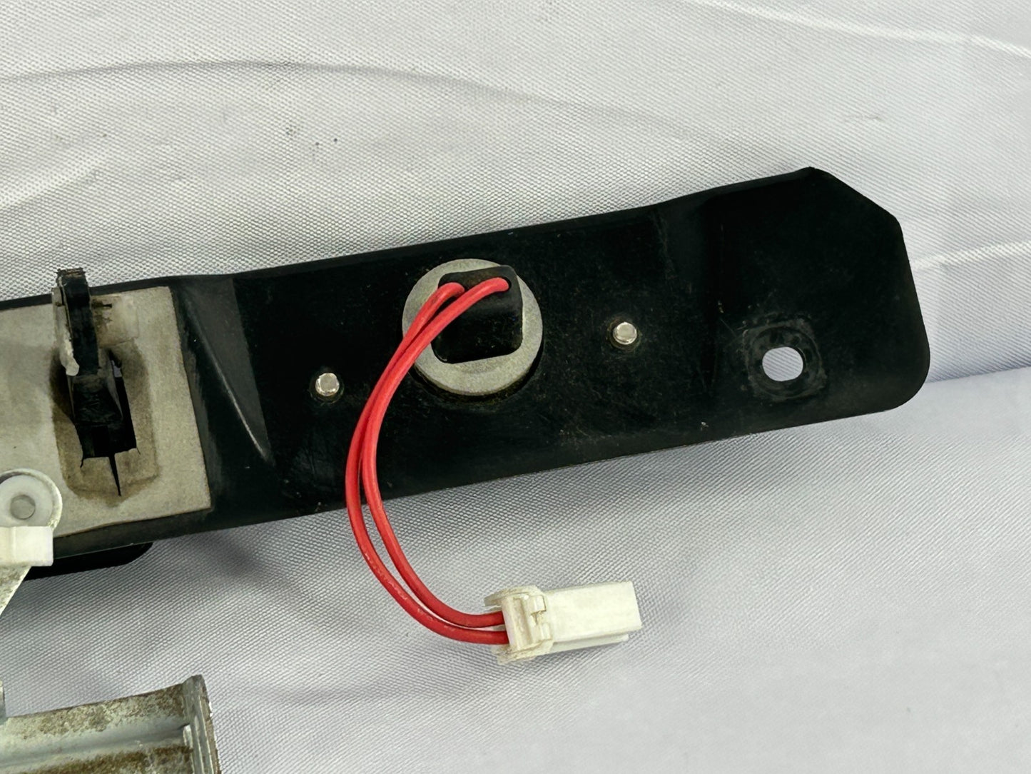 2000-2004 Subaru Outback License Plate Tag Light & Hatch Handle OEM 84301AE02A