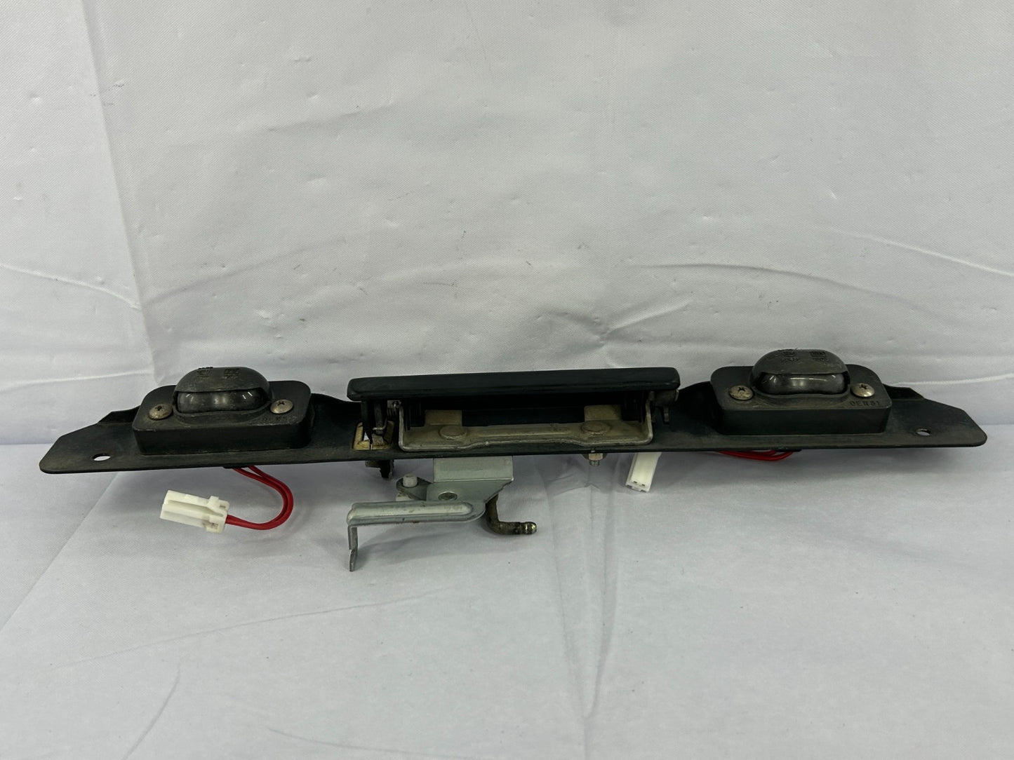 2000-2004 Subaru Outback License Plate Tag Light & Hatch Handle OEM 84301AE02A