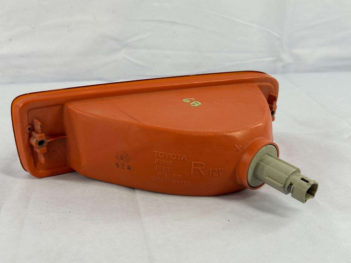 1999-2002 Toyota 4Runner Front Right Side Turn Signal Bumper Light Lamp OEM