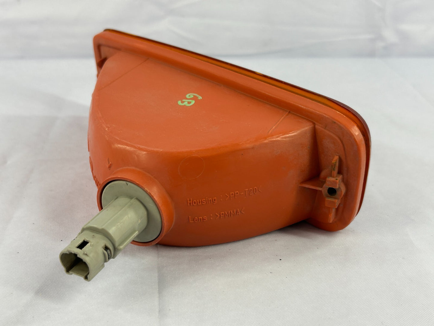 1999-2002 Toyota 4Runner Front Right Side Turn Signal Bumper Light Lamp OEM