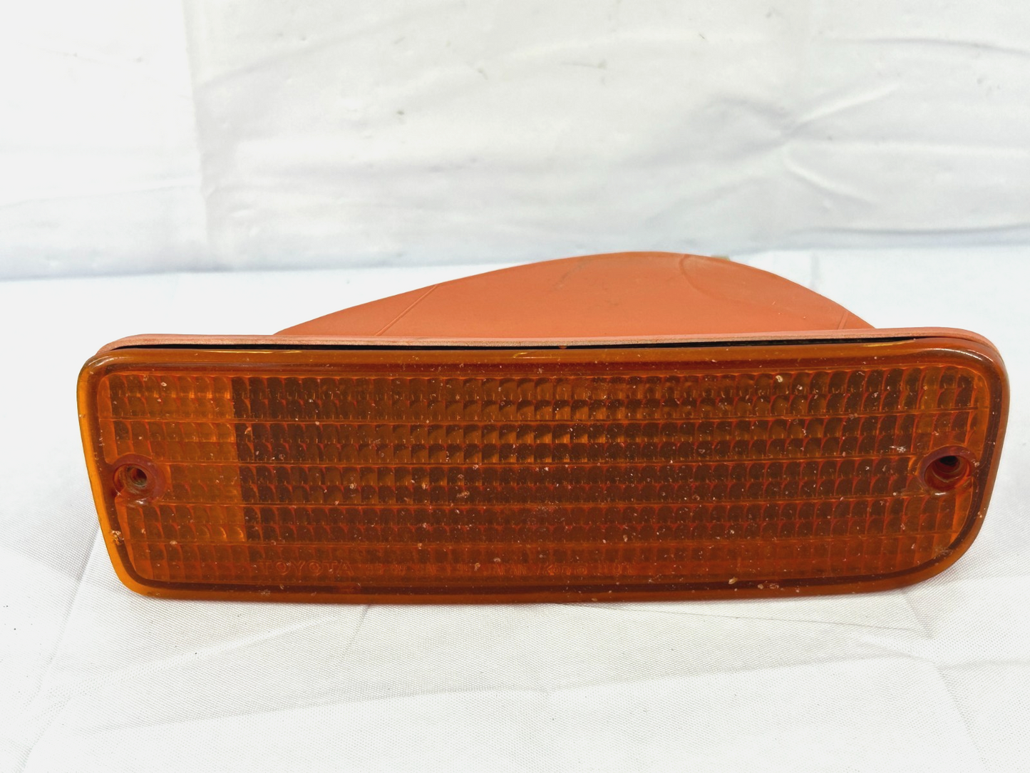 1999-2002 Toyota 4Runner Front Left Side Turn Signal Bumper Light OE 81520-35120
