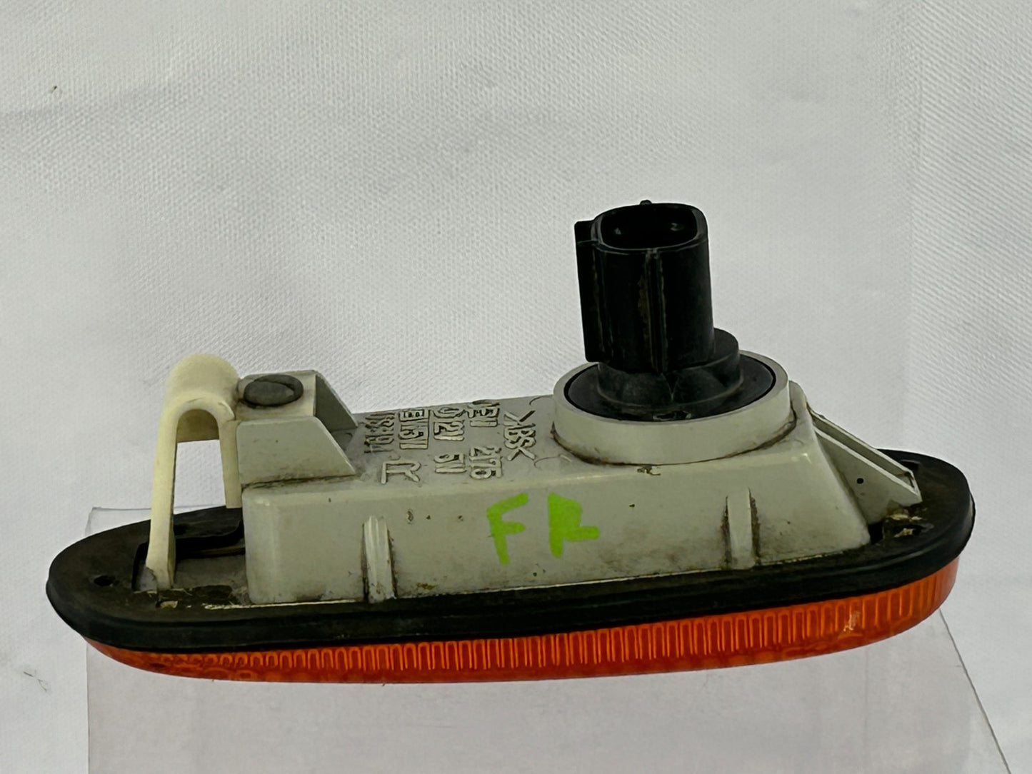2000-2001 Subaru Impreza Right Side Fender Marker Blinker Light OEM 84401FA010