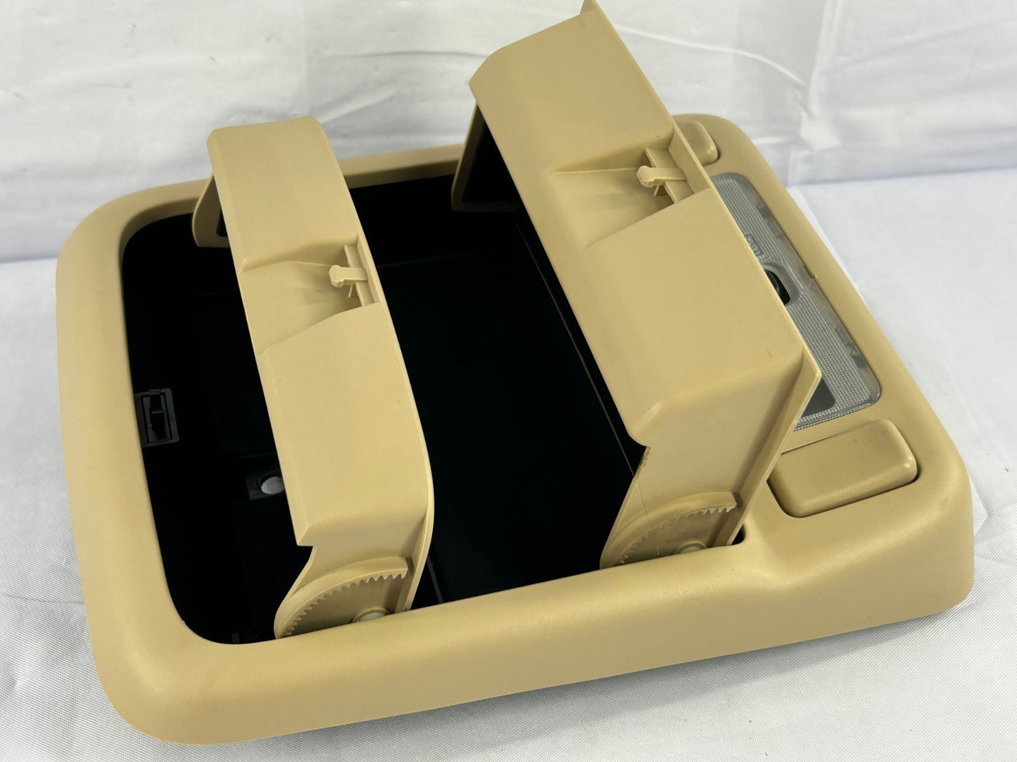 2003-2008 Subaru Forester Overhead Console Map Light Sunroof OEM 84601AE000EU