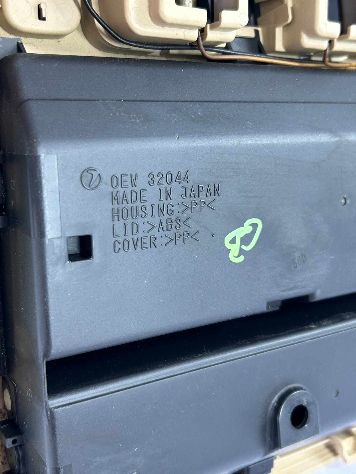 2003-2008 Subaru Forester Dome Map Overhead Console Light Glasses Cubby OEM