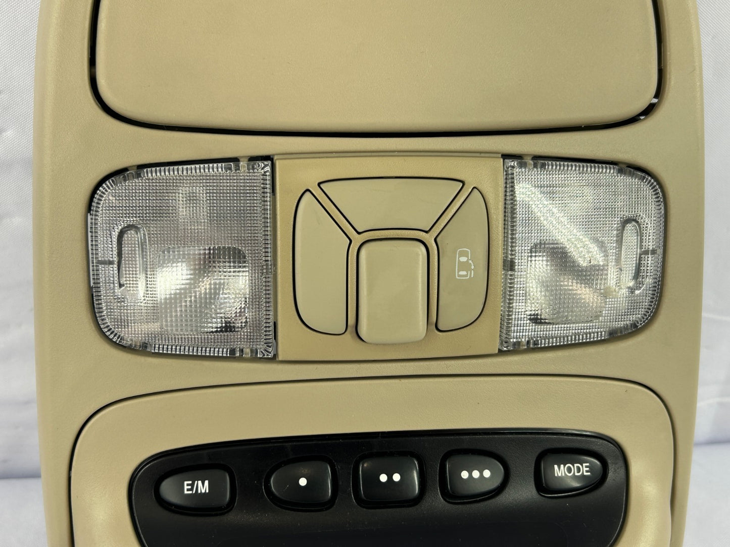 2004-2006 Toyota Sienna Overhead Console Dome Light Homelink OEM 63650-08050-A0