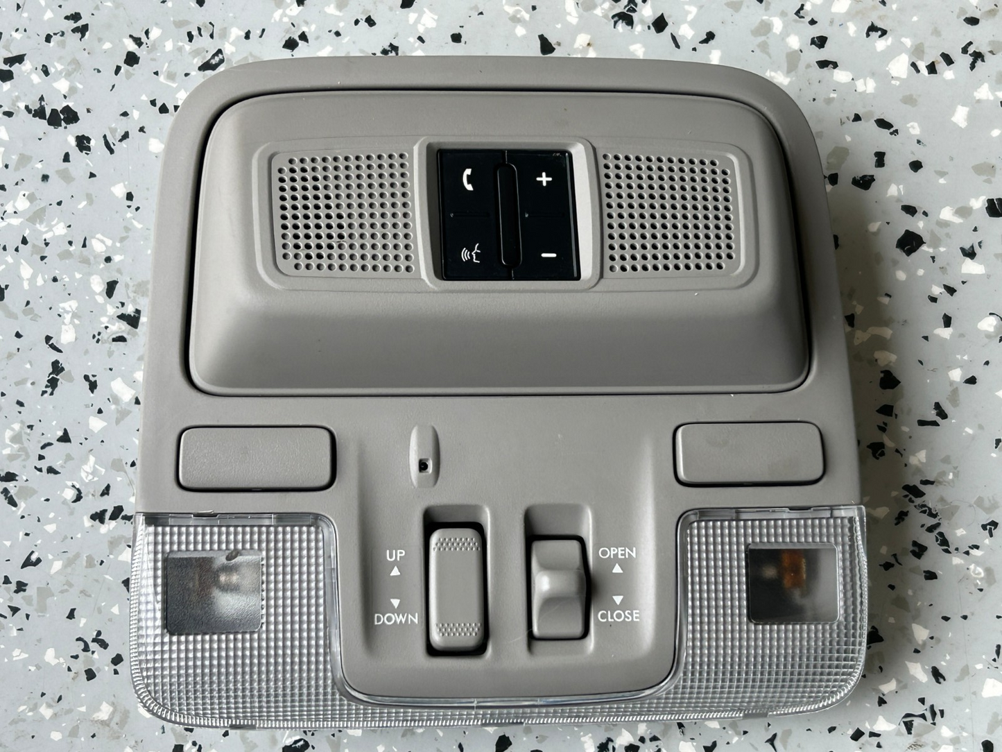 2010-2012 Subaru Tribeca Overhead Console Sunroof Hands-Free Phone 92151XA05AMV