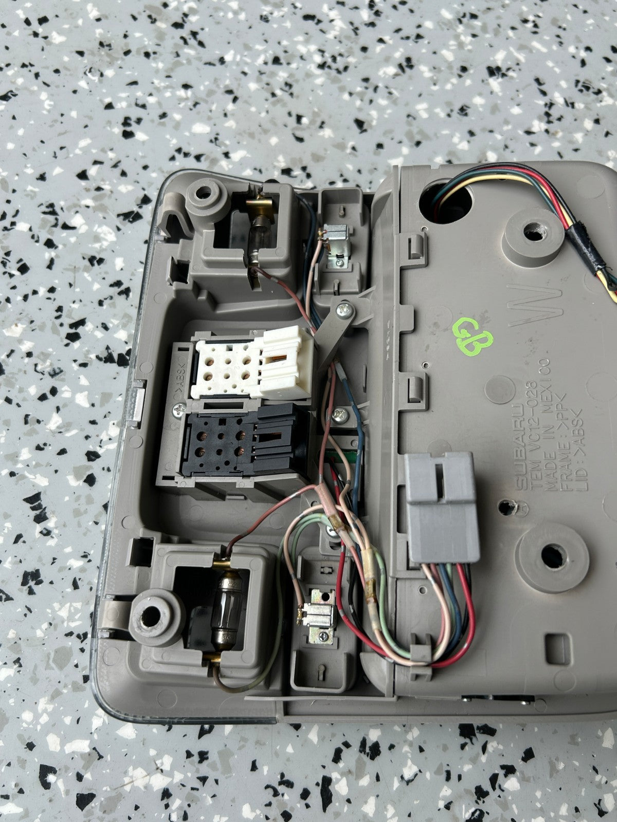 2010-2012 Subaru Tribeca Overhead Console Sunroof Hands-Free Phone 92151XA05AMV